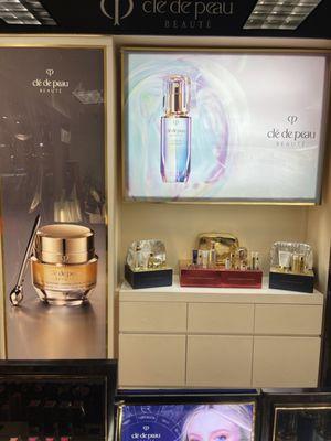 Cle de Peau holiday collection