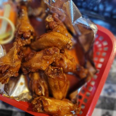 Honey bbq chicken wings.