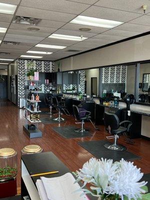 Really nice salon interior!