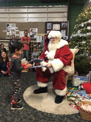 Santa visits Mulberry