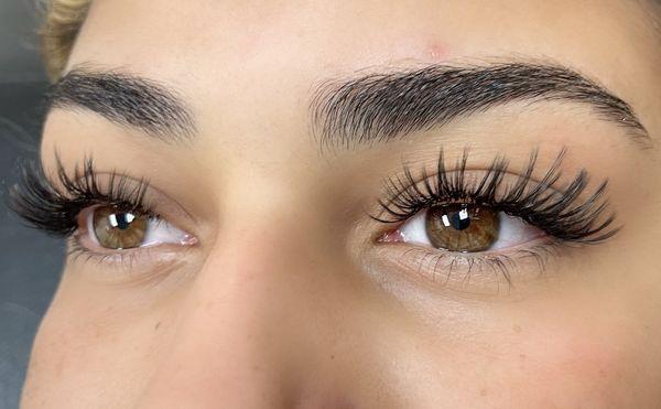 Wet Lash Style