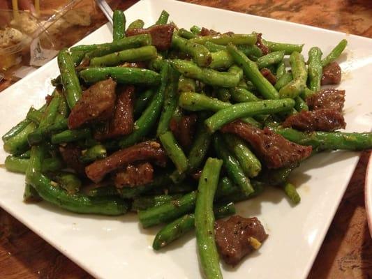 Black pepper green beans with steak