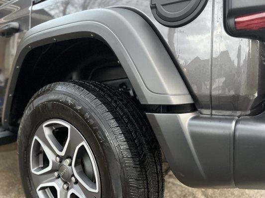 Fender and wheel cleaning