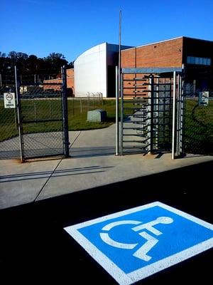 Handicap Parking in Knoxville Tennessee Sealcoating aaastripepro@gmail.com