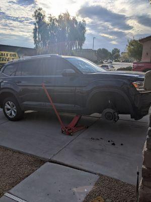 They come to your house and change the tires right in your driveway!