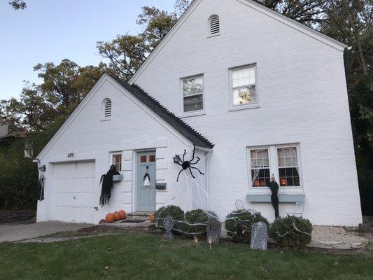 Gravestones and spider!