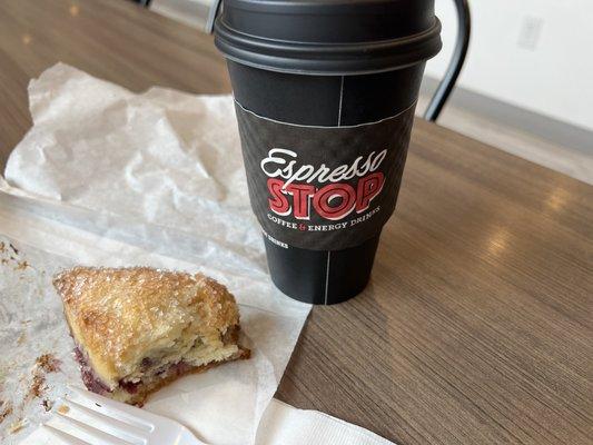 Coffee and raspberry scone (delicious)