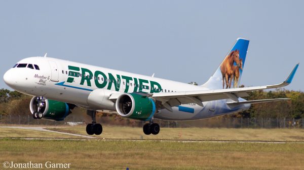 Frontier Airlines landing from Denver!