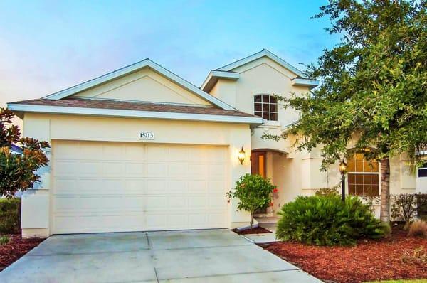 Lake-view home, Highly desired Greenbrook Village Banks, Lakewood Ranch. 3 bed/2 baths, bonus room...