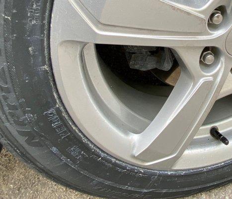 Does this look like a new tire?