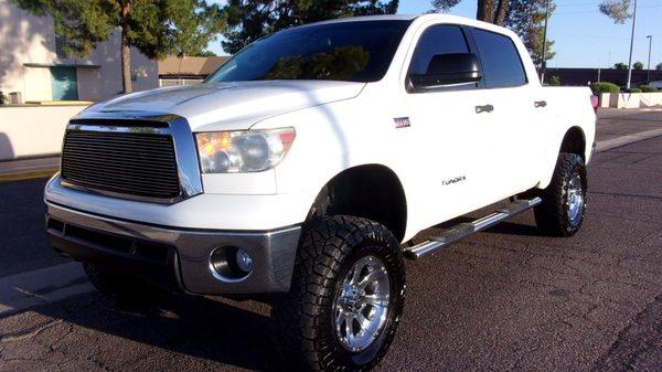 2012 TUNDRA CREWMAX 4X4