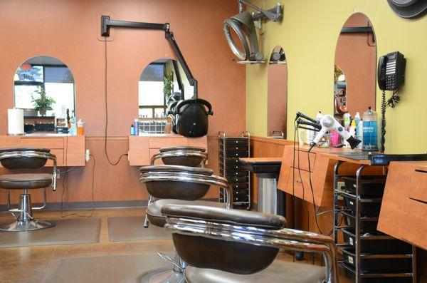 Salon Stations