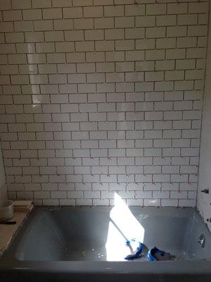 Simple 3x6 subway tile on the tub shower