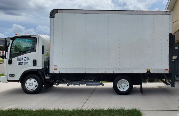 LOAD N GO LLC company box truck