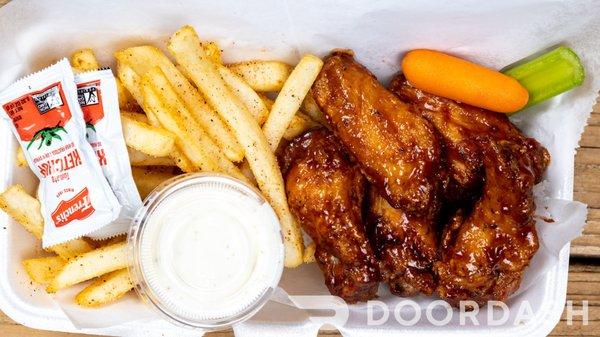 Six Piece BBQ With, House Seasoned Fries, Celery & Carrots, Ranch and, Ketchup