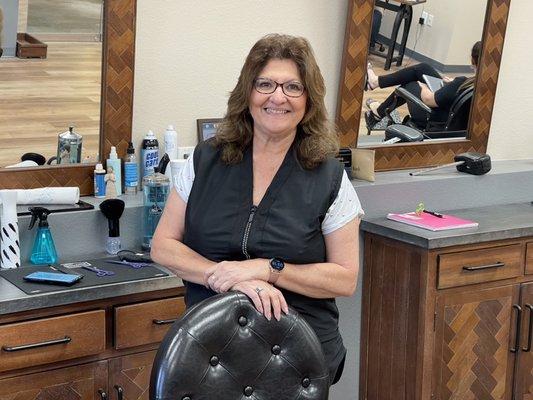 Norma Colvin - Master Barber with over 50 years of Experience