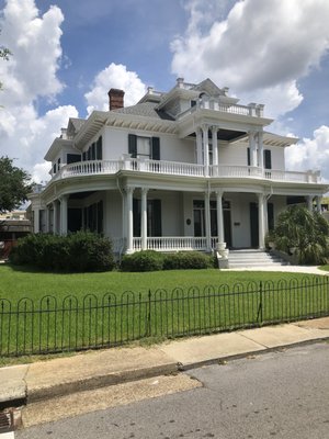 The house made out of oyster shells