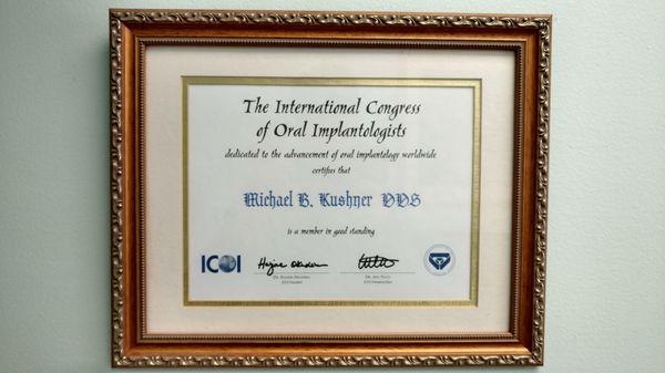 Michael Kushner​ is Member of The International Congress of Oral Implantologists  http://www.icoi.org/