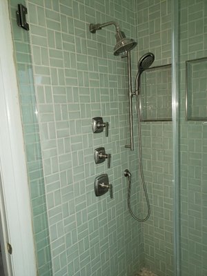 Custom shower with multi functions and a wand.