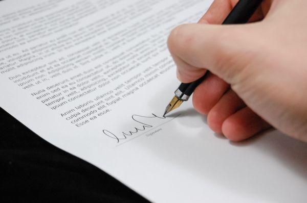 Our comissioned Notary Publics will expertly guide you through the signing, notarization, and completion of your documents.