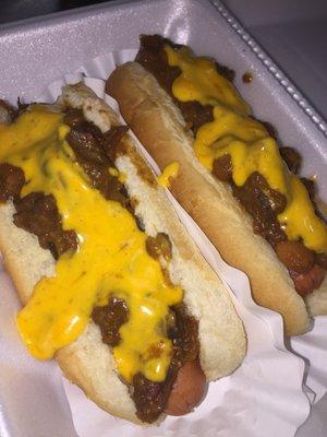 Chili cheese dogs