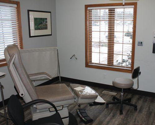 Foot and Ankle Specialists of West Michigan Plainfield Office Exam Room