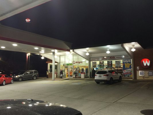 Weigel's Farm Stores gas station