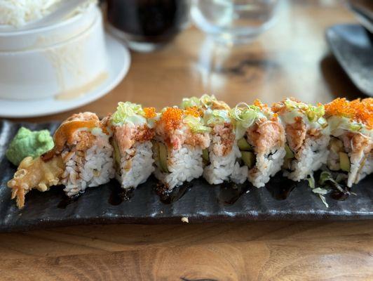 Spicy lobster and shrimp roll