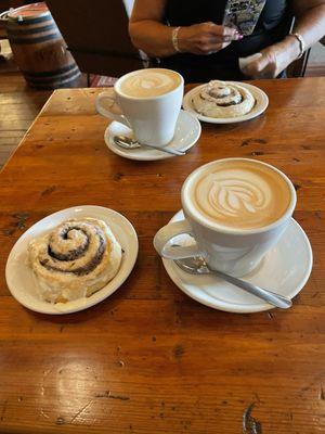 Lattes with cinnamon rolls