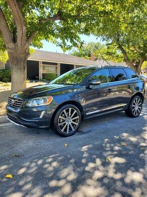 Our goal is to over exceed expectations. Volvo looking great after a wash and wax service.