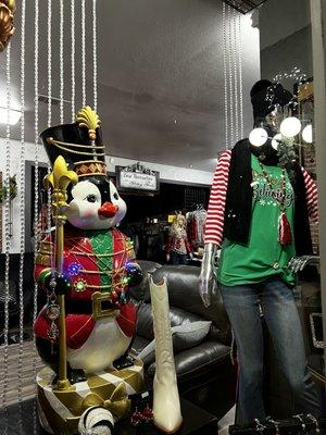 Cute holiday window displays