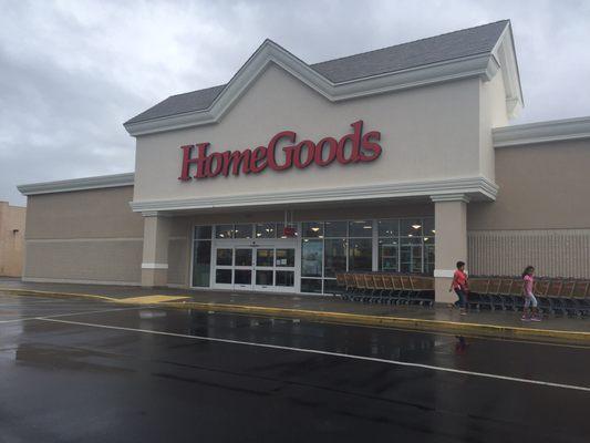 The new HomeGoods in the Outer Banks Mall.