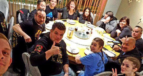 Ippon Dojo & Harai Dojo having dinner with Budokan Dojo