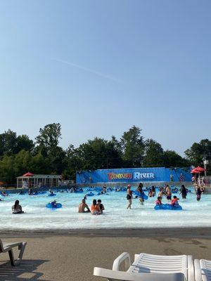 Wave pool