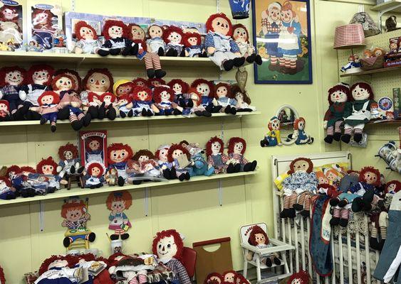 Raggedy Ann & Andy collection