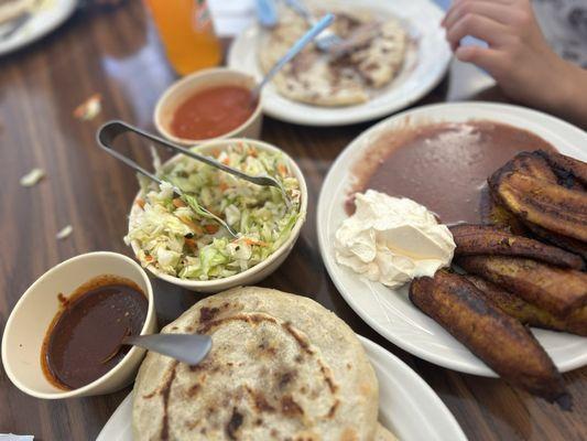 Restaurante Salvadorena Cabana