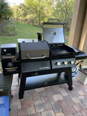 Pit Boss KC Combo for $420!!! Let's start smokin' - Pellet, Gas Grill/Griddle all in one