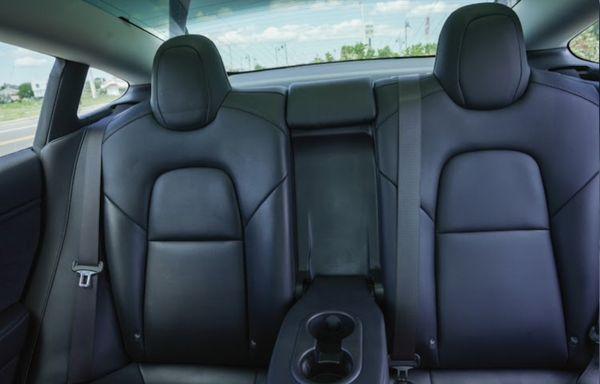 Model 3 comfort seating