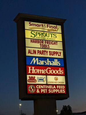 Businesses at Carwood West Shopping Center