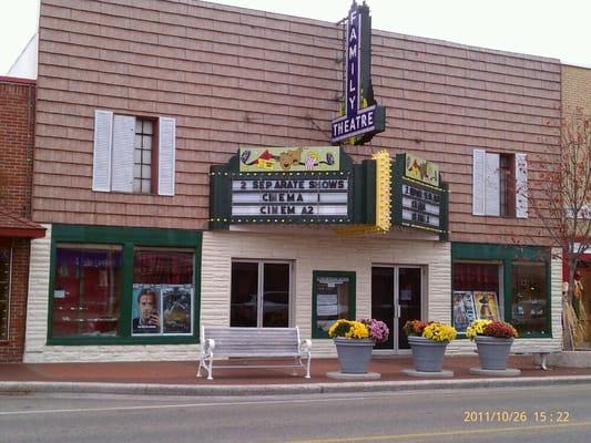 Love old theaters!