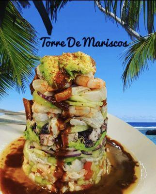 Torre de Mariscos 
Seafood tower.