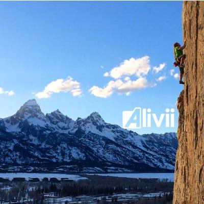 Rock climbing trips in Grand Teton National Park | Alivii