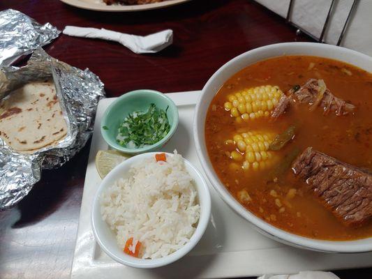 Cauldo de Res, rice, and tortillas