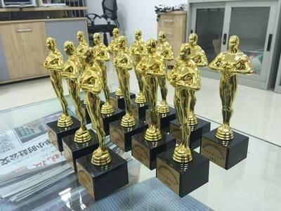 Oscar Trophies