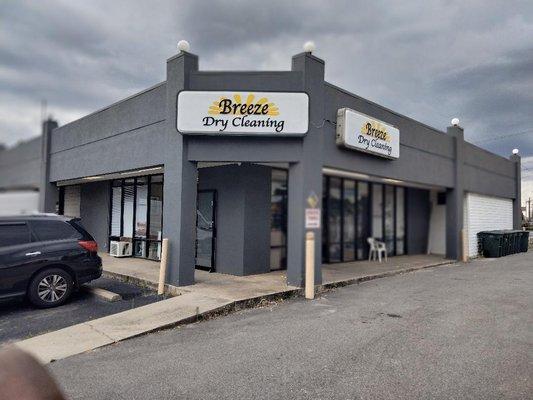 Breeze Dry Cleaning