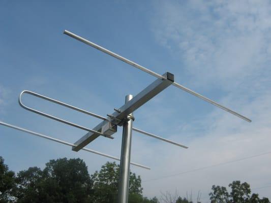 Heavy duty 3 element High VHF antenna for near fringe VHF