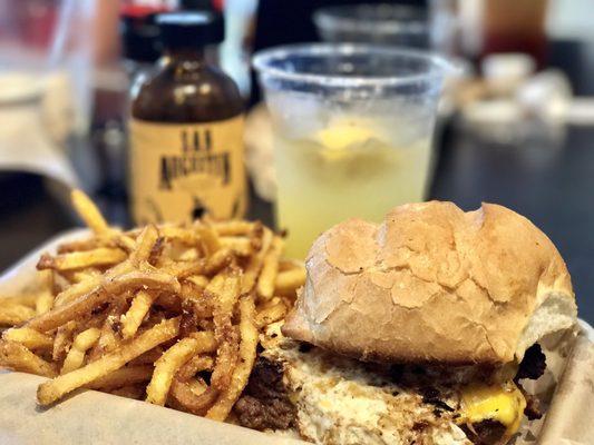 Spicy burger w/ fried egg.