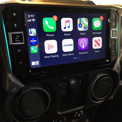 Alpine Restyle Apple CarPlay makeover in this Jeep Wrangler