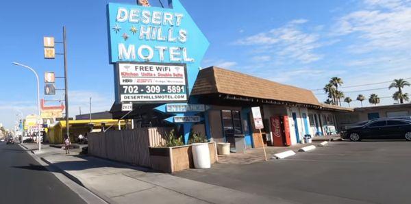 Desert Hills Motel