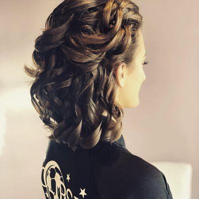 This gorgeous updo by Melissa!